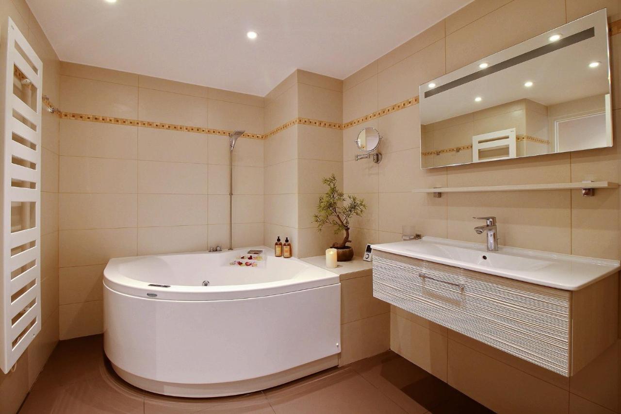 Assia & Nathalie - Luxury B&B Marais Paris Exterior foto